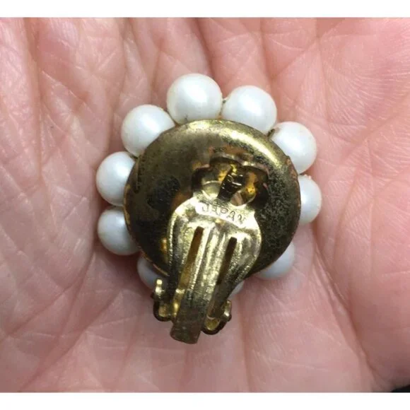 Vintage Women's White, Blue and Gold Tone Beaded Flower Shaped Clip on Earrings - Picture 5 of 5